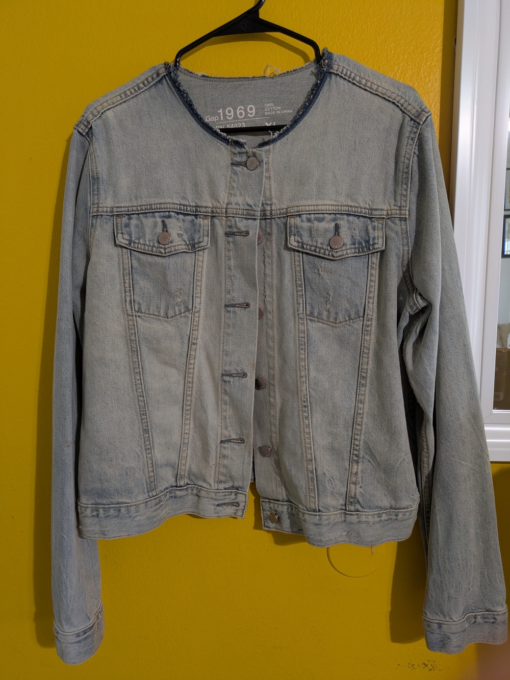 GAP Light Wash Denim Jean Jacket - Pale Blue
